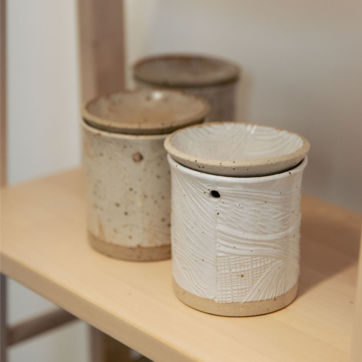 Earth Handmade Ceramic Wax Warmer at Só Soy