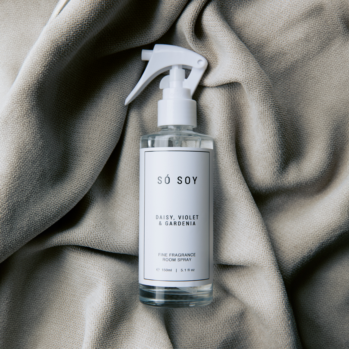 Só Soy Daisy, Violet & Gardenia Room Spray