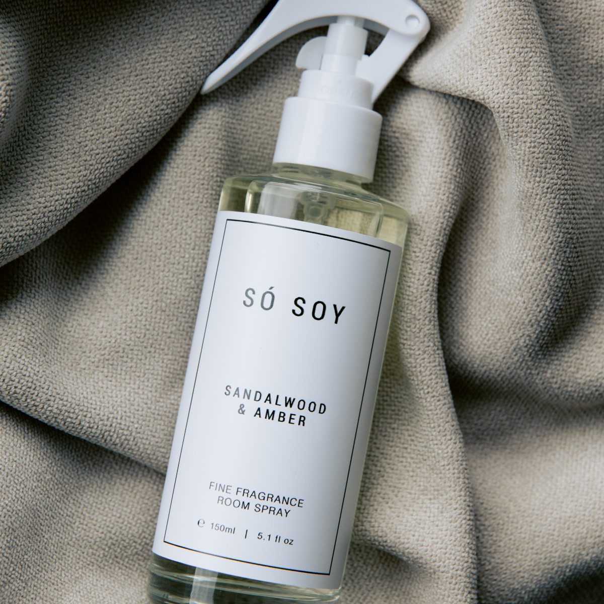 Só Soy Sandalwood & Amber Room Spray