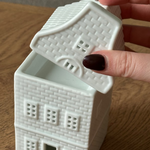 Nordic House Wax Warmer and Oil Burner by Só Soy 