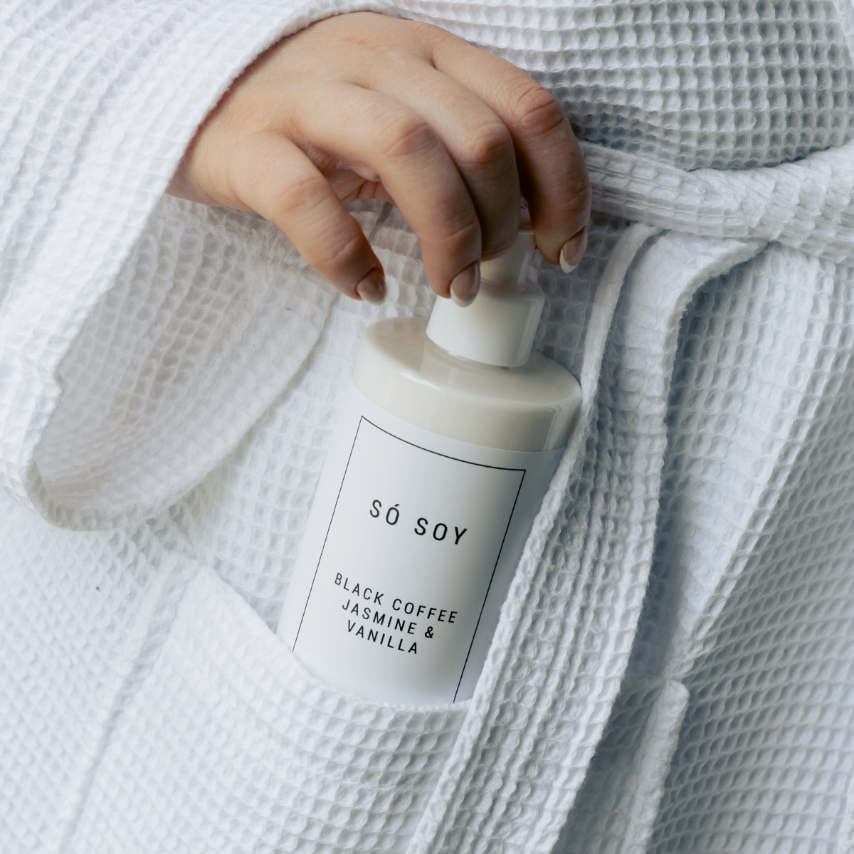 Só Soy Black Coffee, Jasmine & Vanilla Hand & Body Lotion 300ml